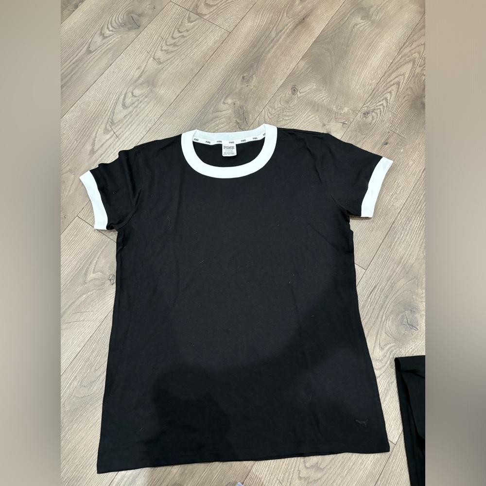 Pink t shirt